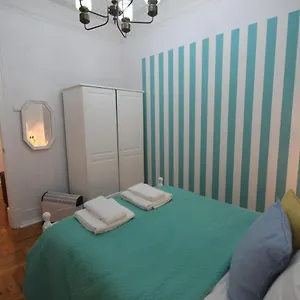 Casa de hóspedes Nautic M1 R2 - Classy & Cozy Double With Shared Bathroom In Marques Pombal, Lisboa