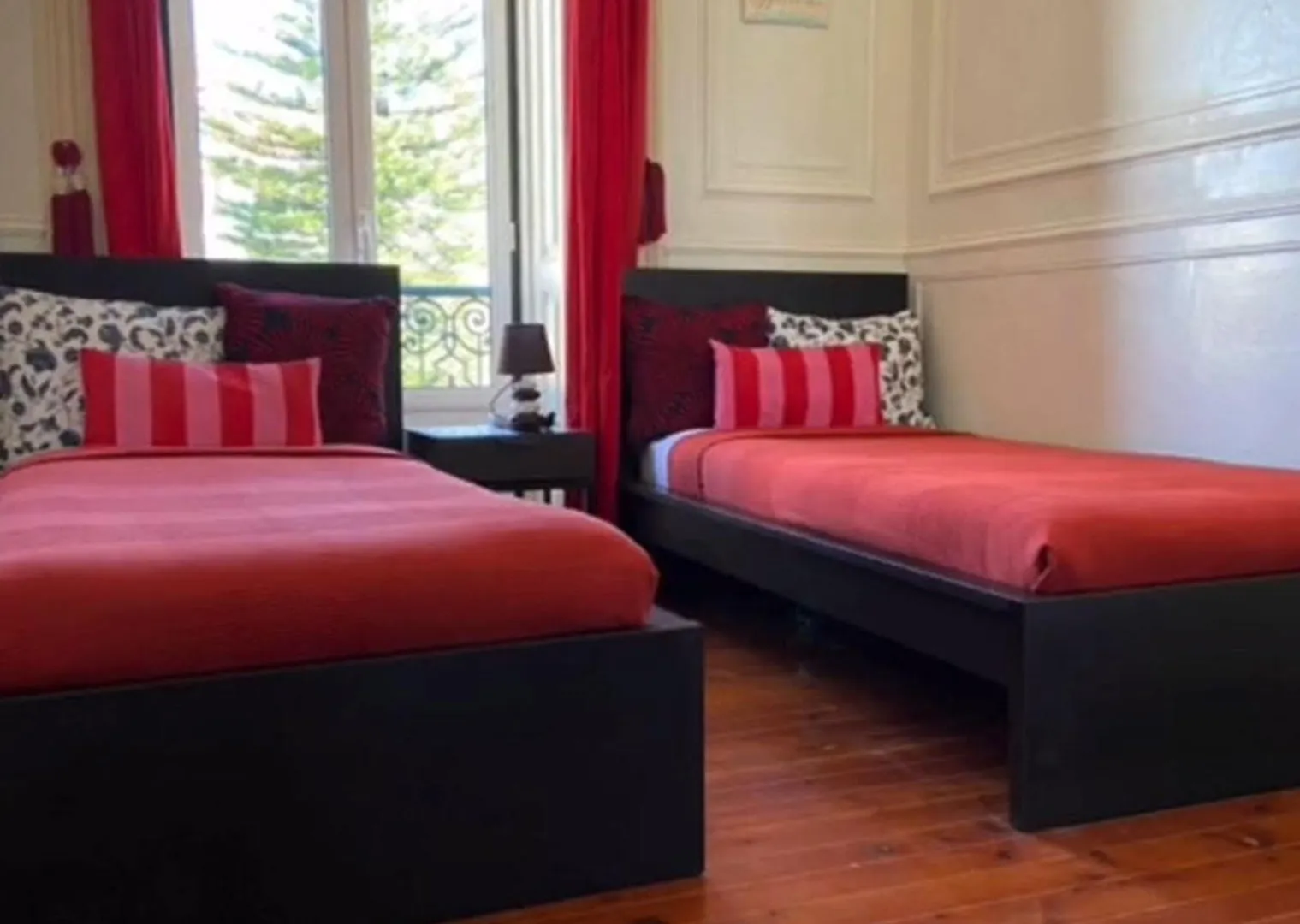 Room In Guest Room - Lisbon Anglesh Hostel Located Near City Center 0*,  Portugal